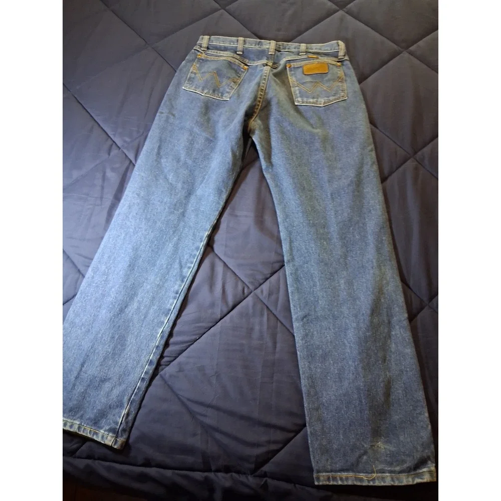 Wrangler George Strait Cowboy Cut Collection Jeans 33x32 Blue Denim 13MGSHD